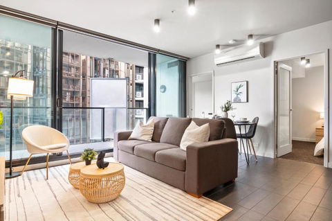 Rooftop Pool 2BR Apt At Marvel Stadium With Free Parking - Perisher Accommodation 0