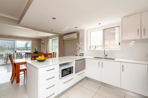 Saltwater Villas - Pet Friendly Accommodation - Perisher Accommodation 3