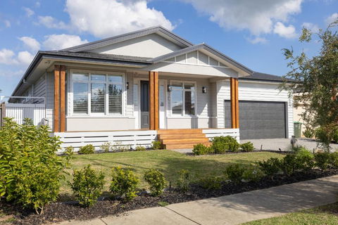 Sanctuary Of Hope By Ready Set Stay - Cowes - Perisher Accommodation 0
