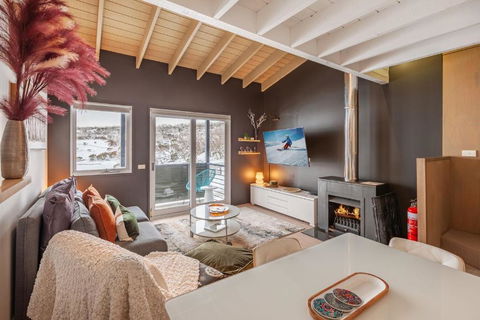 Studio Loft 8 The Stables Perisher - Perisher Accommodation 1