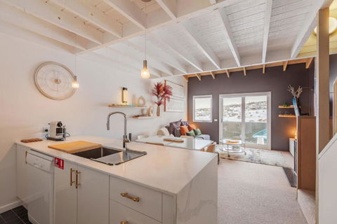 Studio Loft 8 The Stables Perisher - Perisher Accommodation 3