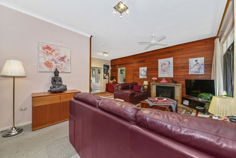 BEAUTIFUL HOLIDAY HOME CLOSE TO KU-RING-GAI CHASE NNT328 - Perisher Accommodation 2