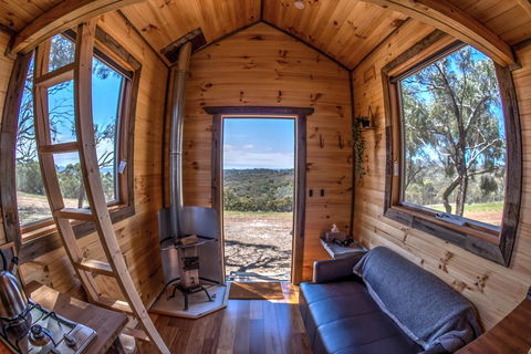 Big Tiny Seven Hills Tiny House, Tallarook - Perisher Accommodation 2