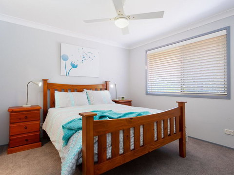 Blue Bay, 83a Rocky Point Road - Foxtel & Air Conditioning Downstairs - Perisher Accommodation 3