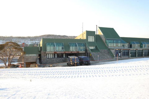 The Perisher Valley Hotel - Perisher Accommodation 2