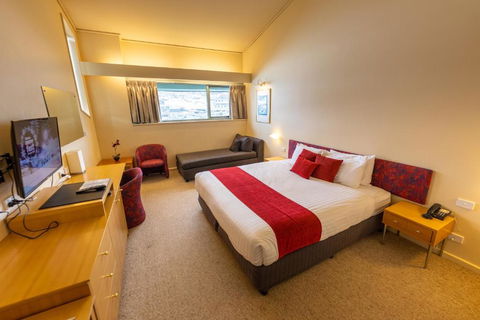 The Perisher Valley Hotel - Perisher Accommodation 1