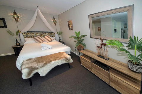 ZANZIBAR FANTASTIC 1 Bedroom APARTMENT - Perisher Accommodation 0