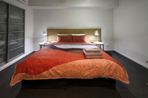 ZEN CITY & SEA Executive 1-BR Suite In Darwin CBD - Perisher Accommodation 1