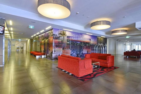 ZEN CITY & SEA Executive 1-BR Suite In Darwin CBD - Perisher Accommodation 2