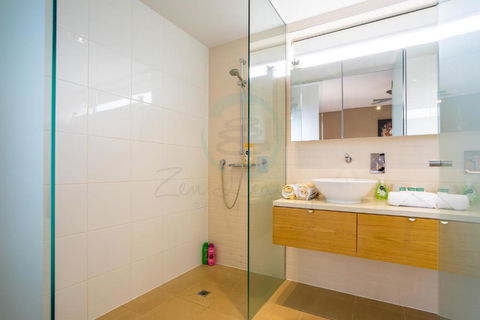 ZEN PARADISE - 2-BR Waterfront Ocean View Retreat - Perisher Accommodation 2
