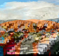 Ayers Rock Day Trip from Alice Springs Including Uluru Kata Tjuta and Sunset BBQ Dinner - Perisher Accommodation